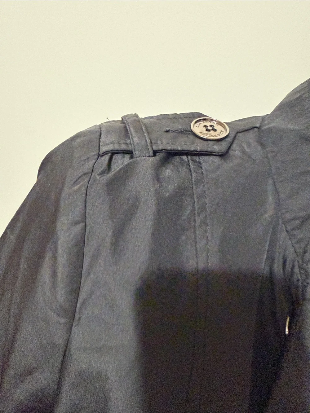 Burberry Black Double-Breasted Trench Coat Jacket Made in England - Picture 6 of 16